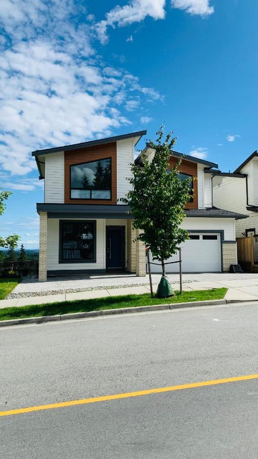 Ferienwohnung Baycrestone Coquitlam Exterior foto